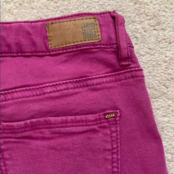 Garage Denim Fuchsia Stretch Jeggings - Picture 5 of 6